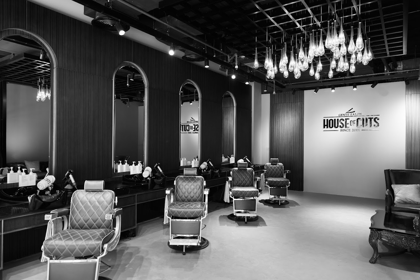 Upgrade Your Grooming Routine at the Best Gents Salon Dubai – House of Cuts